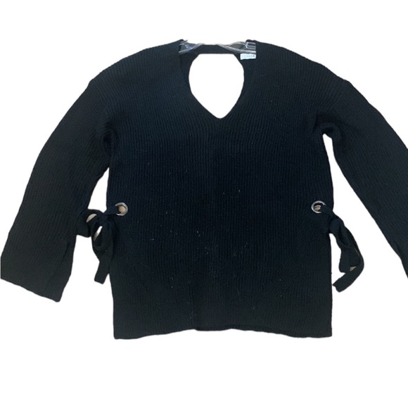 Lush Black Keyhole Knit Sweater with Grommet‎ Tie and Side Slits - Size M - Picture 2 of 13